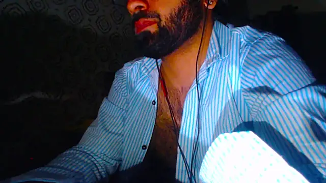 cutebeardi Adlı Modelin Web Kamerası Şovu