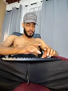 Oliver_bigblack_cock's Webcam Show