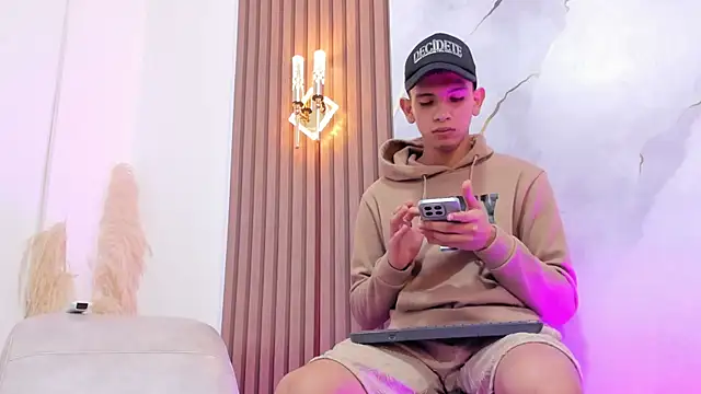 Czat XXX na żywo – Ethanhot_os