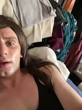 AlexAndriaStrips: διαδικτυακό σόου στην κάμερα