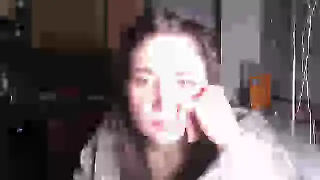 delightful_sofi élő XXX-chatje