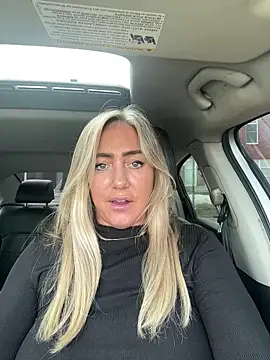 sunshinekisses' Live XXX Chat