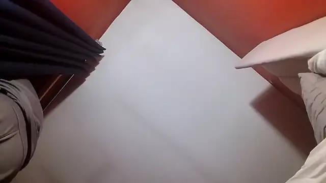 Sophrob96x's Live XXX Chat