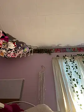 imawhorenslut19: διαδικτυακό σόου στην κάμερα