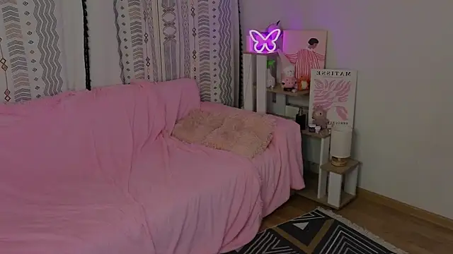 Chat +18 de CarmaOlen ao vivo