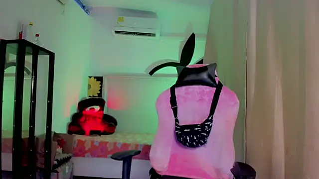 Pokazy przed kamerką – Top_and_bottom