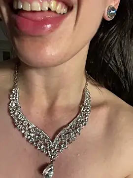 JolieBee 现场XXX聊天