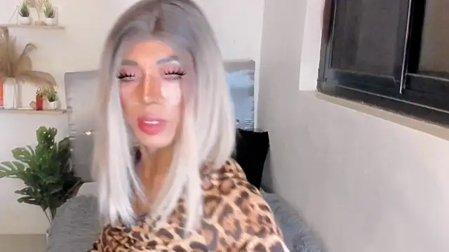 TsBlackHORSECOCKcalix Adlı Modelin Web Kamerası Şovu