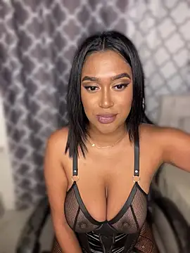 Emii_Love's Live XXX Chat