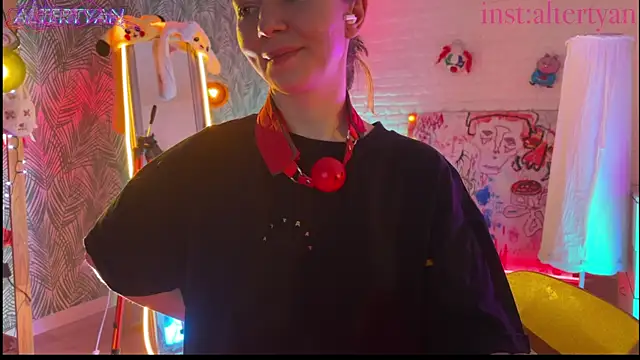 XXX chat uživo modela altertyan