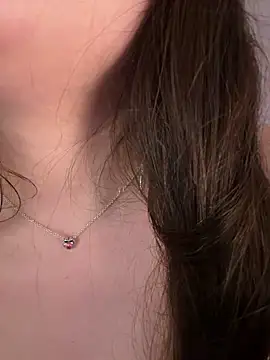 Chat XXX ao vivo de EllyNora