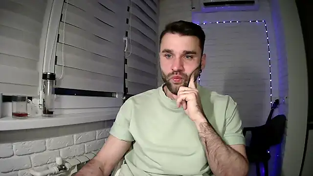 Chatroom XXX en direct de DaddySlava