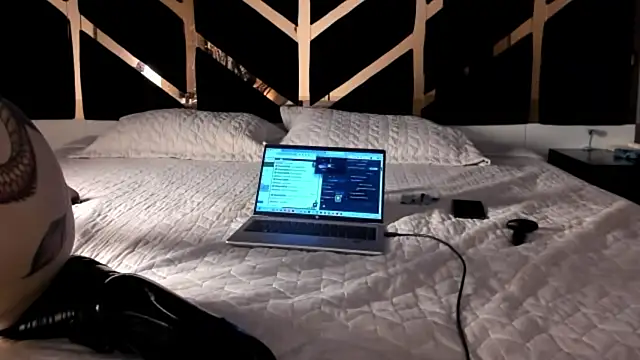 almma_shyのライブXXXチャット