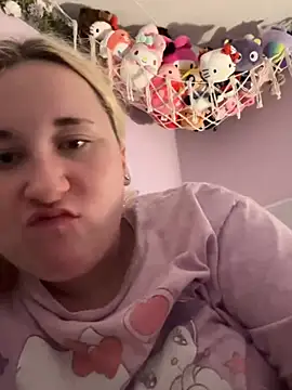 imawhorenslut19 Chat XXX in diretta