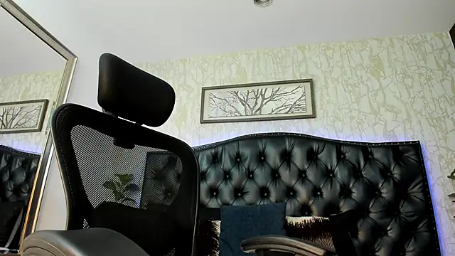 Lander_Cruz's Webcam Show