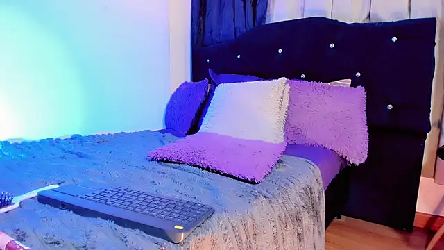 lesly_xxのウェブカメラショー