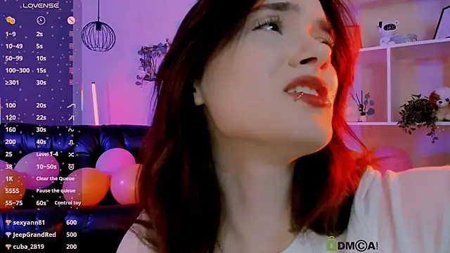 liana_kisses: απευθείας συνομιλία ΧΧΧ