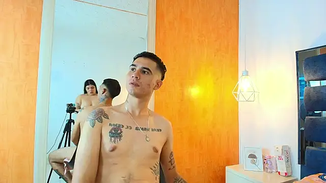 Irina_and_Max Chat XXX in diretta