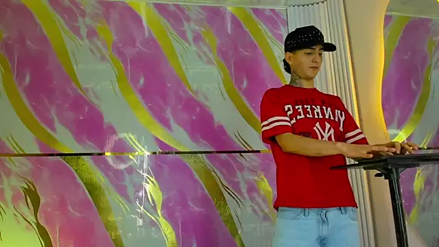 Angel_xxx Adlı Modelin Web Kamerası Şovu