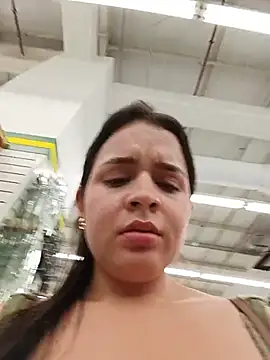 Julieth_hot-69 Chat XXX in diretta