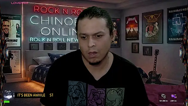 Show modela chino_roz na web-kameri