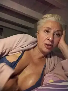 Živý XXX chat divinaerotica