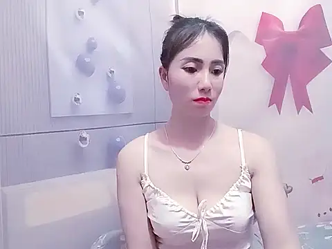 Show de Hello-Kitty001 na webcam