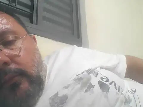 Luised80's Webcam Show