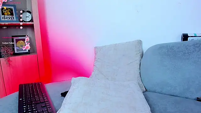 bloom_apple Show Webcam