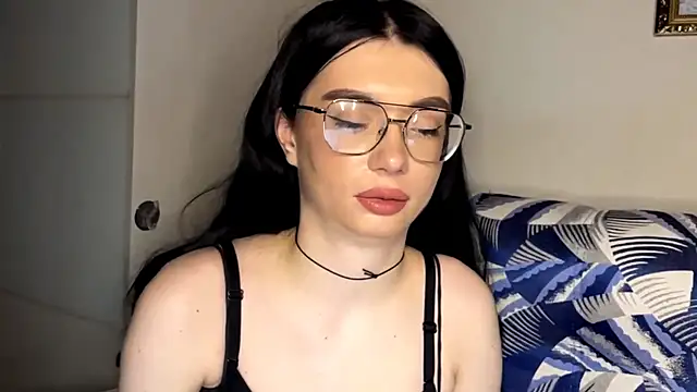 RenataBrought webcam show