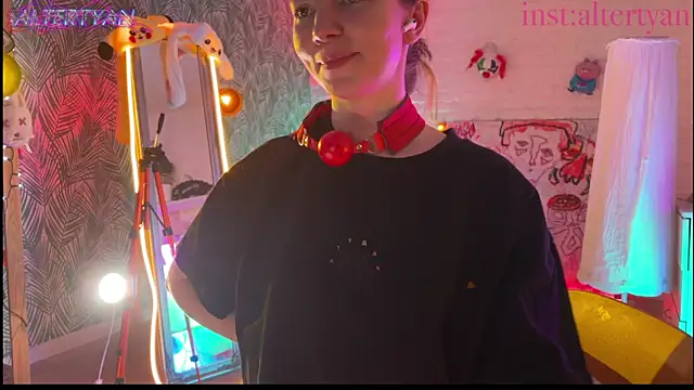 altertyan Adlı Modelin Canlı XXX Sohbeti