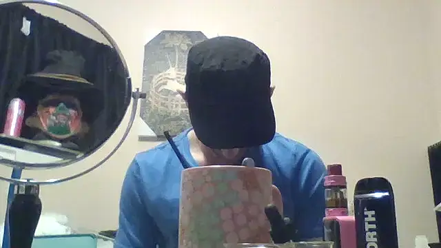 hailzeffn: διαδικτυακό σόου στην κάμερα