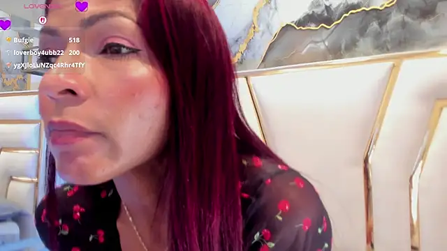 HannaPetit Chat XXX live