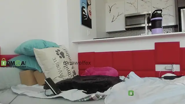 karlatiburcio Adlı Modelin Canlı XXX Sohbeti