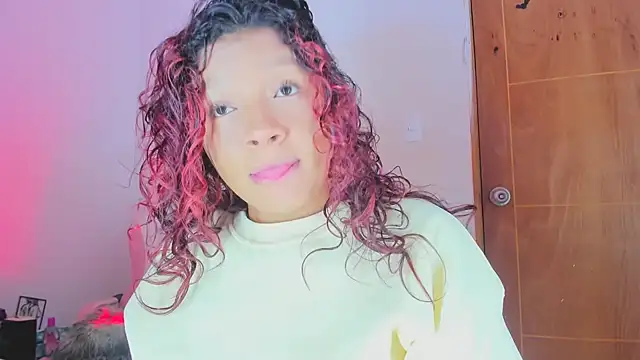 Emily_Coper18のライブXXXチャット