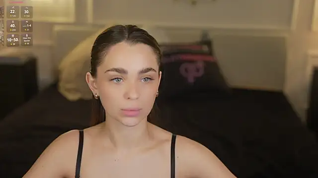 Selena_Glow Adlı Modelin Canlı XXX Sohbeti