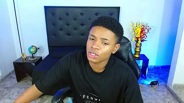 liiam3 即時 XXX 聊天