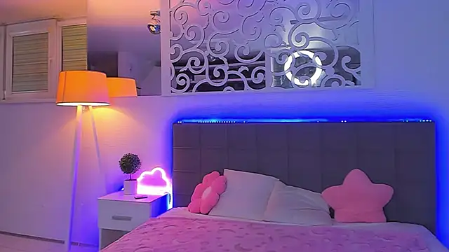 LuisaClover Live XXX Chat