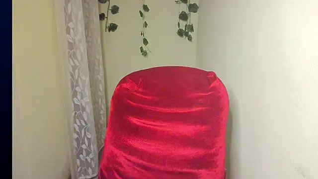 Madhubala01's Live XXX Chat