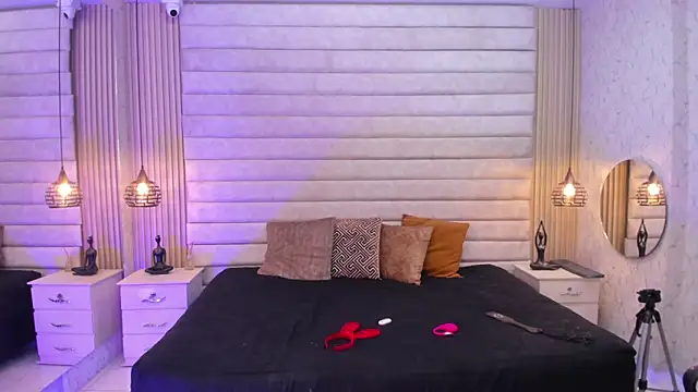 VictoriaaBlair Chat XXX live