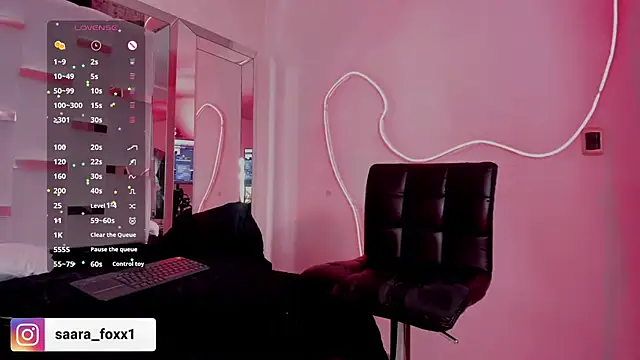 Chat +18 de Sara_Foxx1 ao vivo