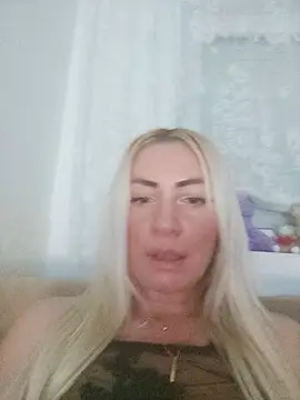 visnjica Adlı Modelin Canlı XXX Sohbeti