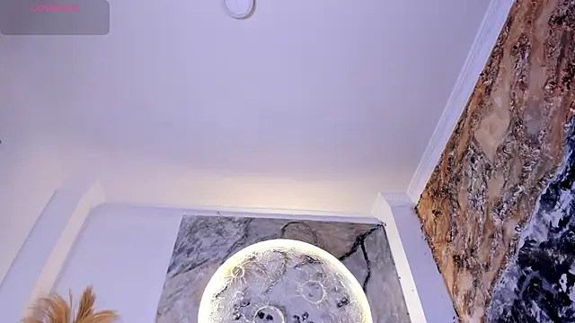 JulienSaint: онлайн-секс-чат