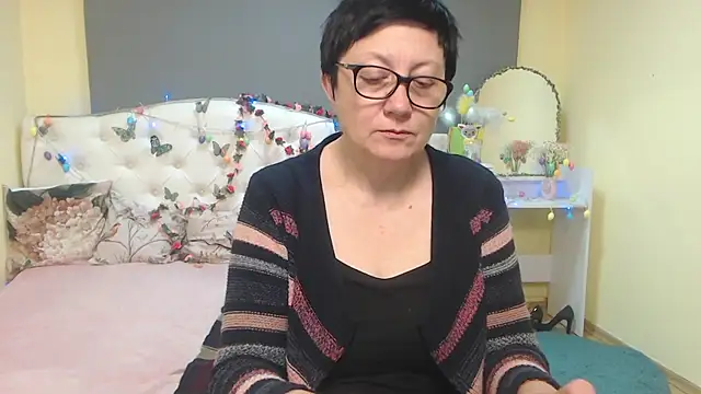 Chatroom XXX en direct de EmilyL0ve