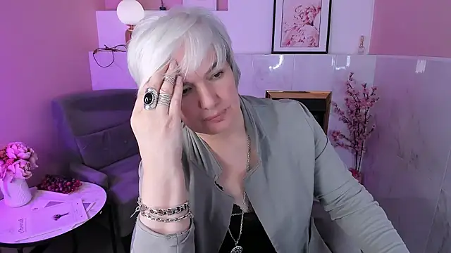 CarmenSoft Adlı Modelin Canlı XXX Sohbeti