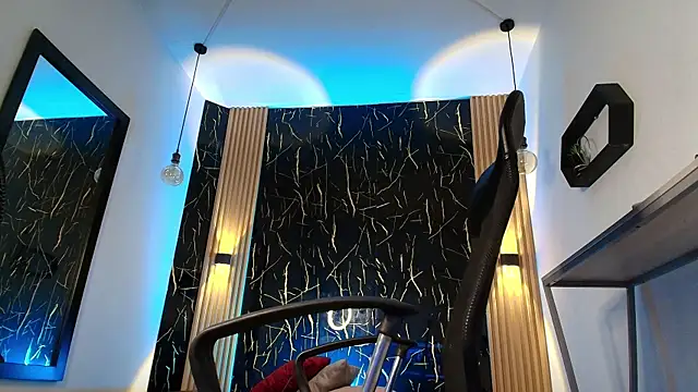 Show modela Bella_salvatore na web-kameri