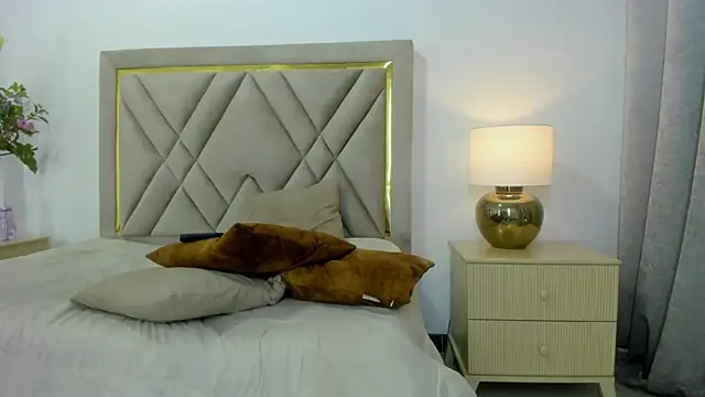 emily_queen2: απευθείας συνομιλία ΧΧΧ