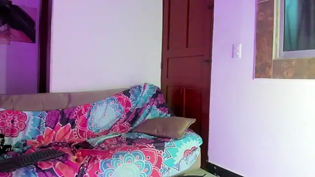 Charlotte_Melody live XXX chat