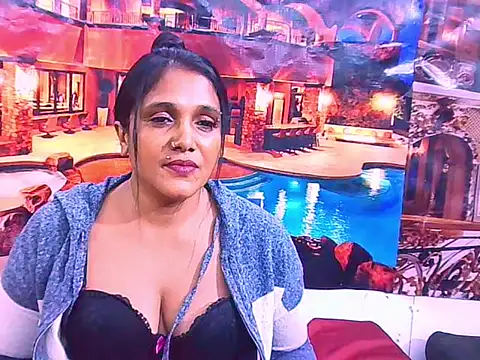 Chat XXX en directo de IndianSexyLady20