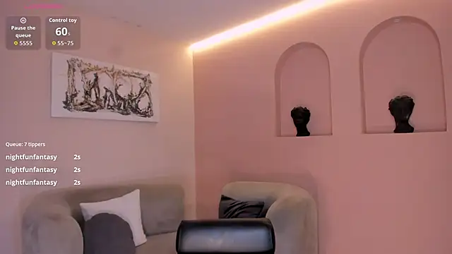 Онлайн чат XXX LucieMartin